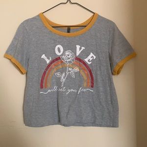 Rose Graphic Crop Top Short Sleeve Shirt Medium